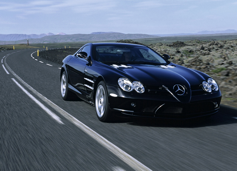 Illustration for article titled You Could Get the Mercedes-McLaren SLR on 18-Inch Wheels and It Is Blowing My Mind